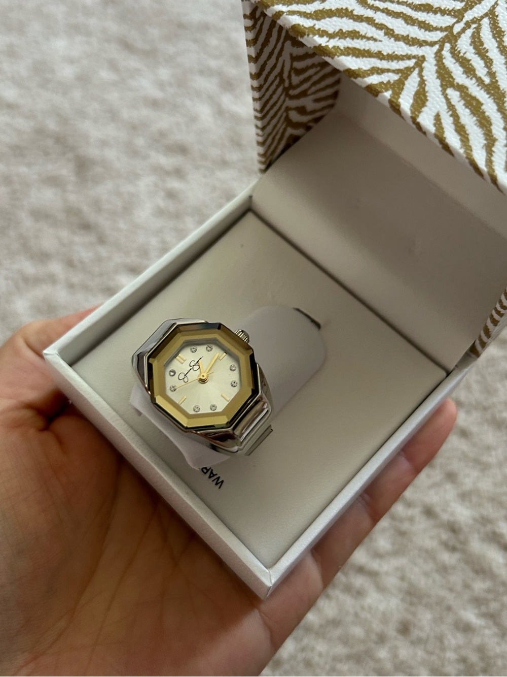 Jessica Simpson elastic ring watch